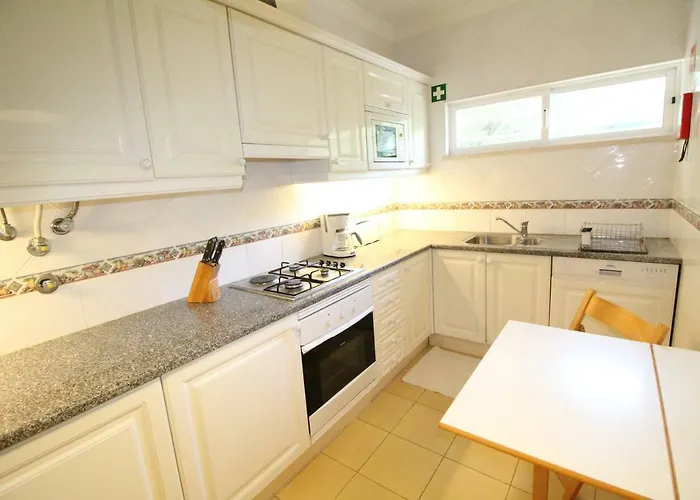 Apartment T2 Jardins Do Castelo - Albufeira, Algarve Albufeira